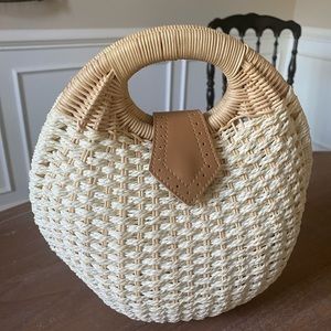 Raffia Hand held bag